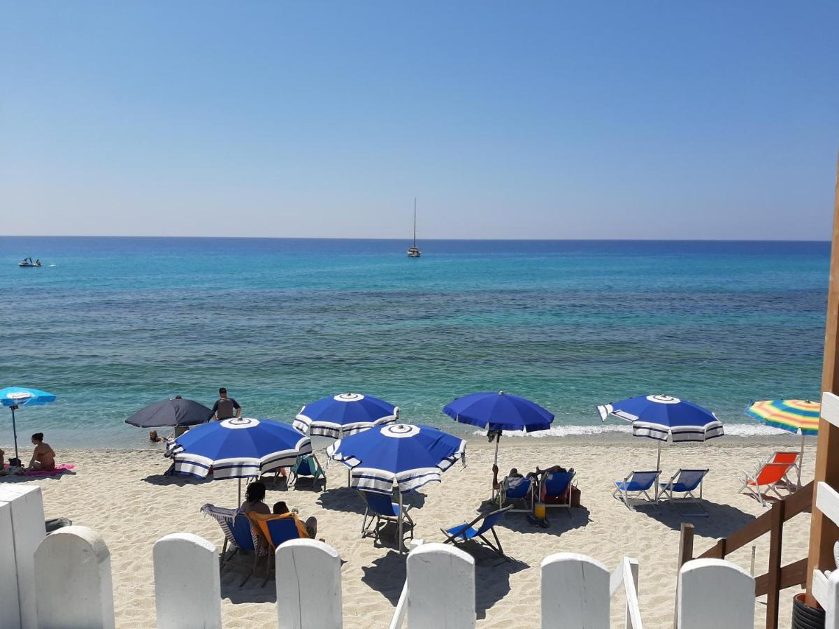 Villetta Sul Mare Capo Vaticano Buitenkant foto